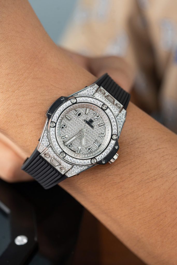 Đồng Hồ Hublot Chế Tác Big Bang Titanium Đính Đá Dây Cao Su 39mm (2)