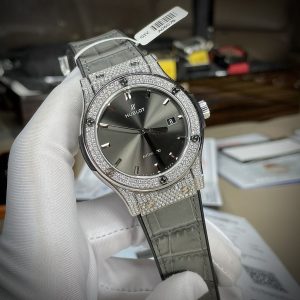 Đồng Hồ Hublot Chế Tác Classic Fusion Đính Đá Moissanite Màu Xám Có Kiểm Định 42mm (7)