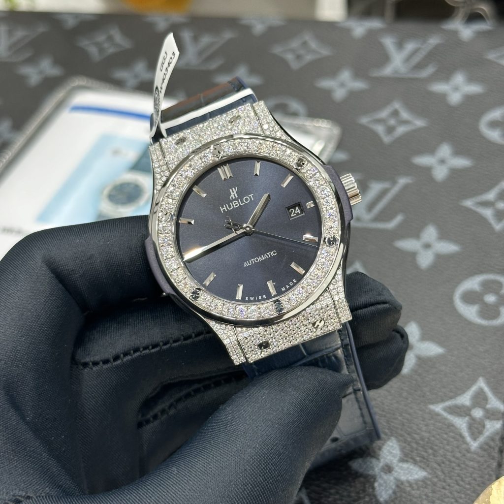 Đồng Hồ Hublot Chế Tác Đính Đá Moissanite Hong Kong Màu Xanh 42mm (3)
