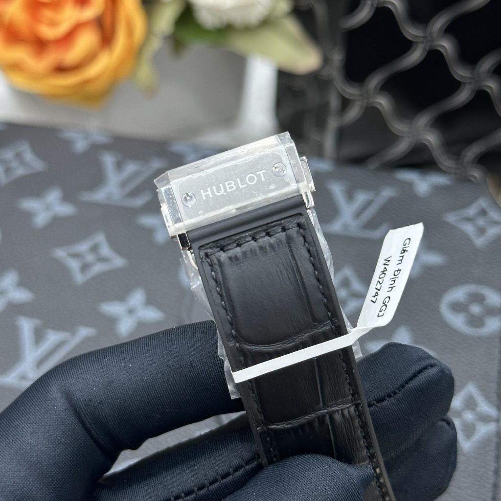 Đồng Hồ Hublot Chế Tác Full Đá Moissanite Hong Kong Đủ Kiểm Định 42mm (1)