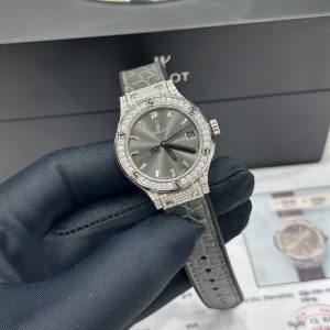 Đồng Hồ Hublot Nữ Chế Tác Đá Moissanite Màu Xám Máy Pin Thụy Sỹ 33mm (6)