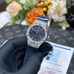 Đồng Hồ Hublot Nữ Chế Tác Đá Moissanite Màu Xanh Máy Pin Thụy Sỹ 33mm (7)