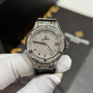 Đồng Hồ Hublot Nữ Chế Tác Full Đá Moissanite Màu Đen Máy Pin Thụy Sỹ 33mm (6)