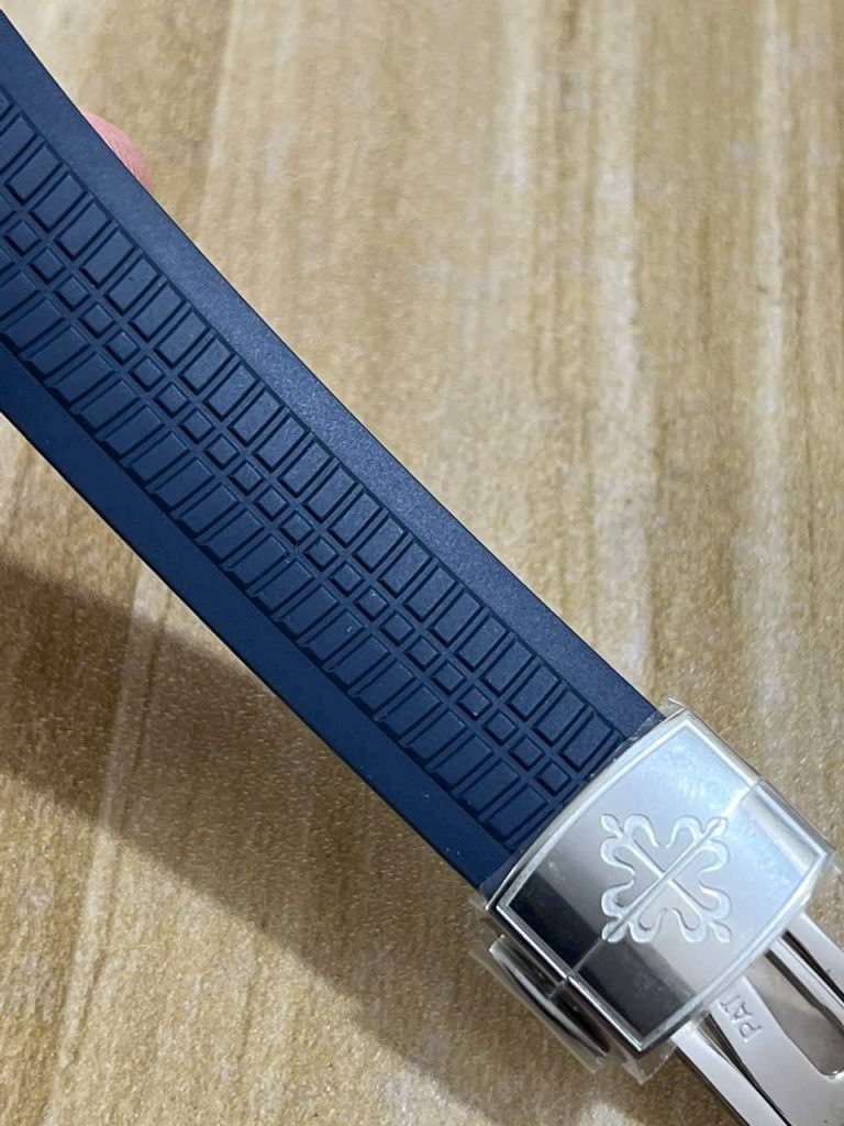 Đồng Hồ Patek Philippe Chế Tác Aquanaut 5168G Màu Xanh Dương Xưởng 3K 42mm (9)