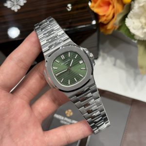 Đồng Hồ Patek Philippe Chế Tác Nautilus 5711 Mặt Xanh Lá Xưởng 3K 40mm (1)