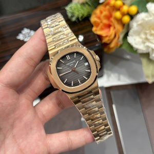 Đồng Hồ Patek Philippe Chế Tác Nautilus 5711 Màu Vàng Hồng Xưởng 3K (2)