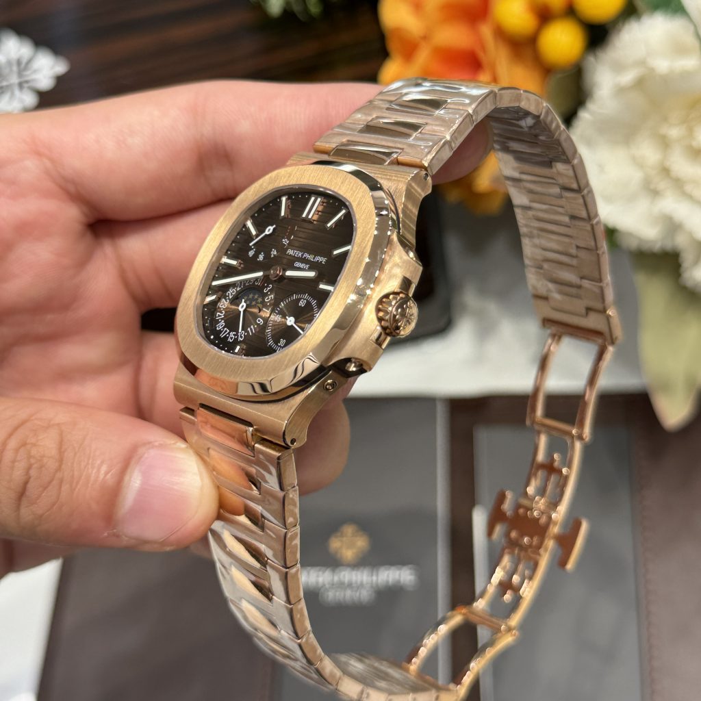 Đồng Hồ Patek Philippe Chế Tác Nautilus 5712 Mặt Chocolate Xưởng GR 40mm (1)