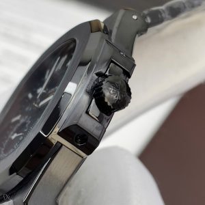 Đồng Hồ Patek Philippe Fake Máy Nhật Nautilus 5712 Màu Đen 40mm (10)