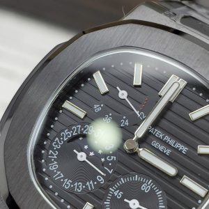 Đồng Hồ Patek Philippe Fake Máy Nhật Nautilus 5712 Màu Đen 40mm (10)