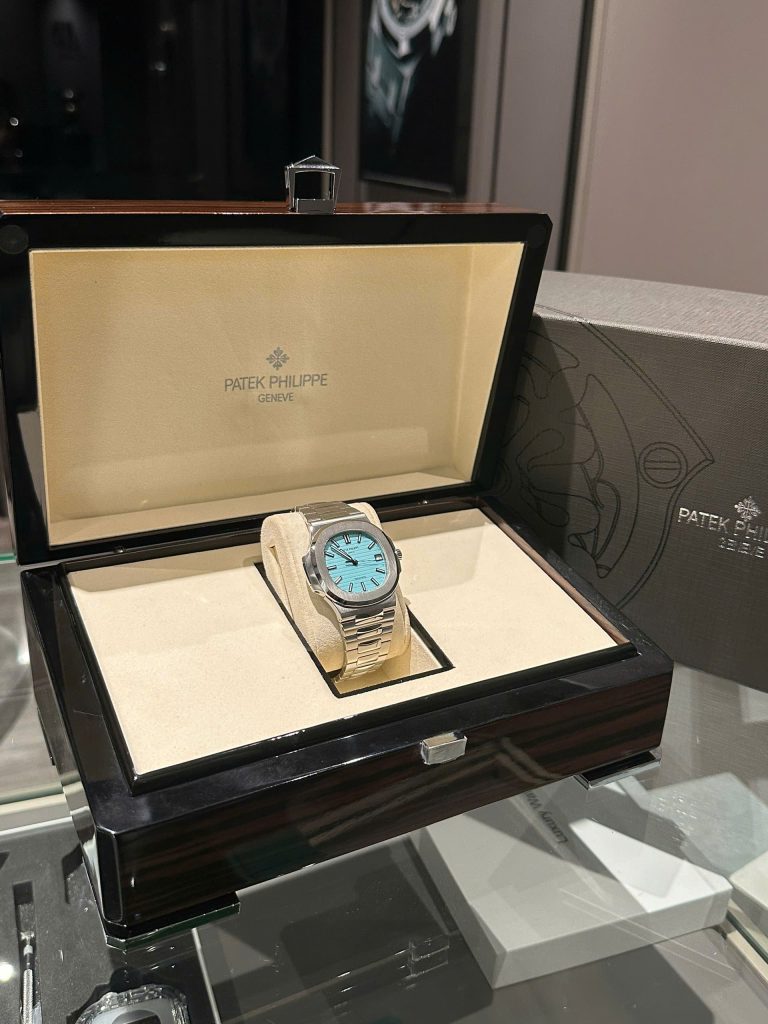 Đồng Hồ Patek Philippe Nautilus 5711 Mặt Số Tiffany Xưởng 3K Factory Replica