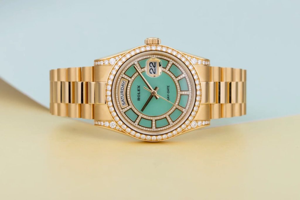 Những Mặt Số Đá Quý Tự Nhiên Đặc Biệt Của Đồng Hồ Rolex (1)