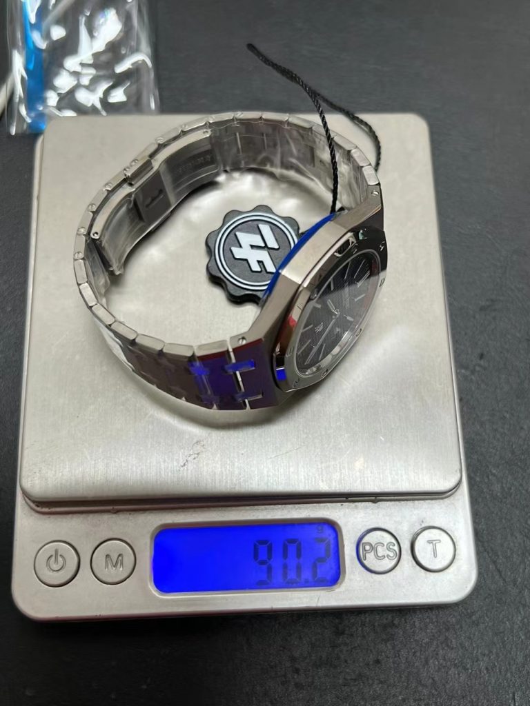 Đồng Hồ Audemars Piguet Royal Oak 15202ST Rep 11 Titanium Siêu Nhẹ ZF 39mm (1)