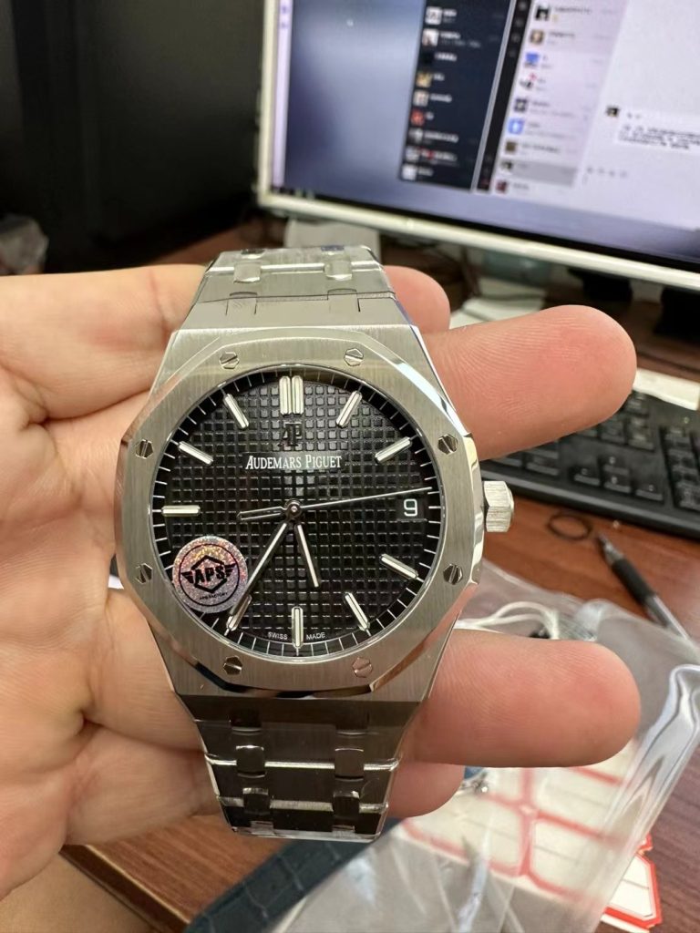 Đồng Hồ Audemars Piguet Royal Oak 15500ST Rep 11 Mặt Đen Xưởng APS 41mm (1)