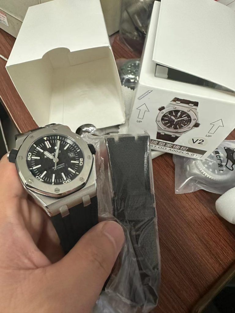 Đồng Hồ Audemars Piguet Royal Oak Offshore 15703 Rep 11 Xưởng ZF 42mm (9)