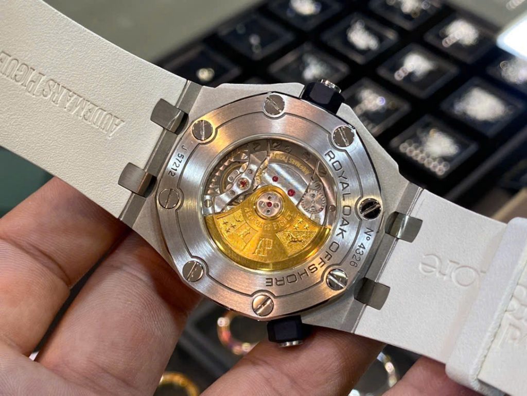 Đồng Hồ Audemars Piguet Royal Oak Offshore Đính Moissanite 15720ST 42mm (1)