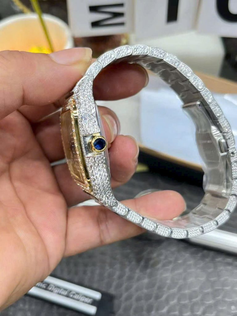 Đồng Hồ Cartier Santos Đính Full Đá Demi Gold Xưởng AMG (1)