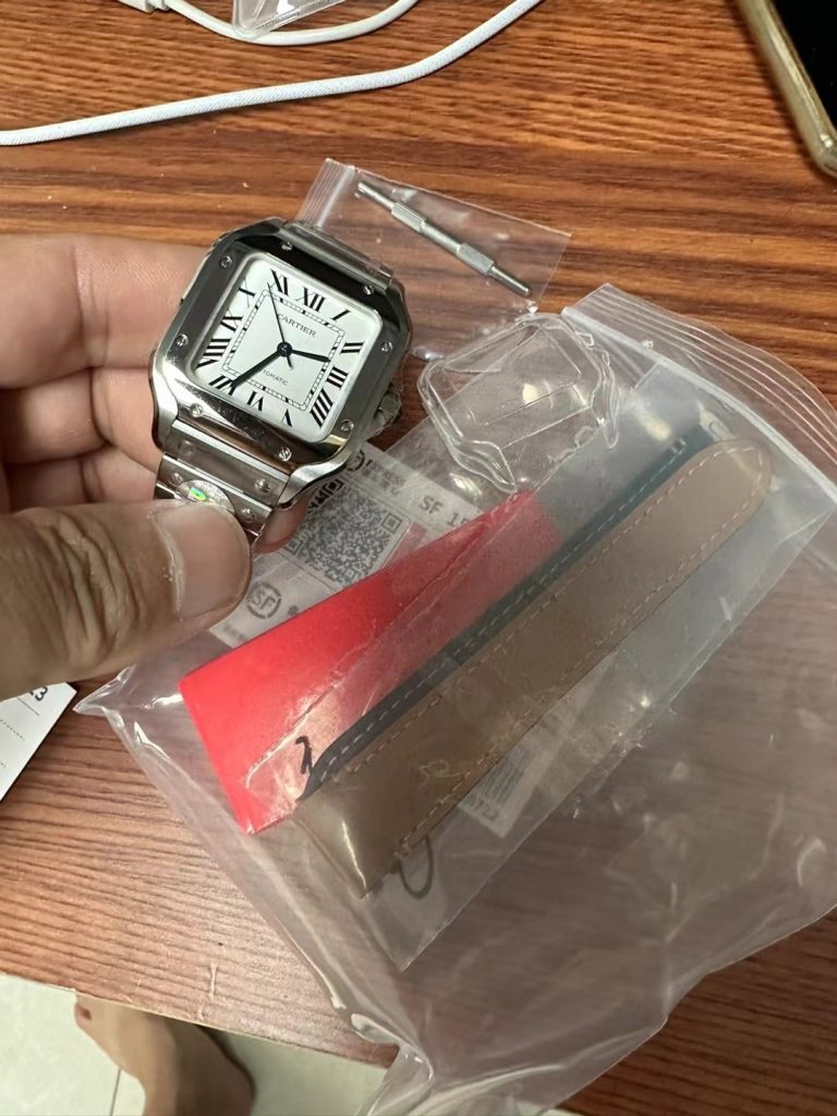 Đồng Hồ Cartier Santos Replica 11 Nữ Mặt Trắng Xưởng BV 35mm