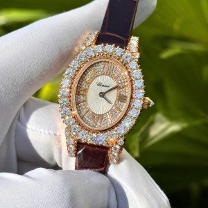 Đồng Hồ Chopard Nữ Dây Da Phủ Vàng Đính Đá Moissanite Mặt Elip 34mm (1)