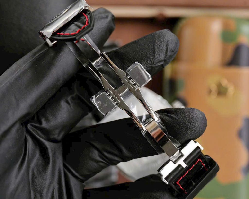 Đồng Hồ Franck Muller V45 Dragon Mặt Đỏ Đính Đá Baguette Xưởng ABF 45mm (1)