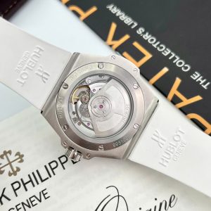 Đồng Hồ Hublot Đính Đá Dây Cao Su Màu Trắng Máy Thụy Sỹ 39mm (1)