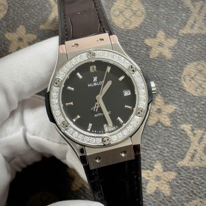 Đồng Hồ Hublot Fake Nhật Đính Đá Màu Đen Giá Rẻ 38-42mm (1)