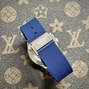 Đồng Hồ Hublot Fake Nhật Đính Đá Màu Xanh Dương 38-42mm (1)