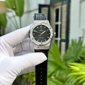 Đồng Hồ Hublot Nam Rep 1:1 Đính Đá Màu Đen Xưởng HB 42mm