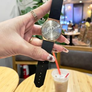 Đồng Hồ Hublot Nữ Dây Cao Su Màu Đen Đính Đá Máy Pin Nhật 34mm (1)