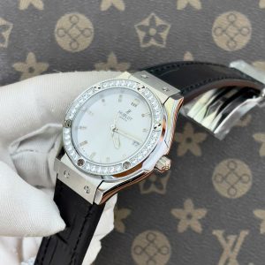 Đồng Hồ Hublot Nữ Đính Đá Dây Da Màu Đen Máy Pin Nhật 34mm (1)