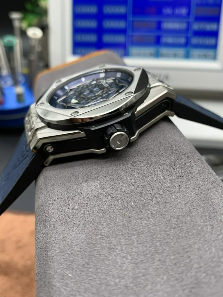 Đồng Hồ Hublot Sang Bleu Fake Cao Cấp Màu Xanh Xưởng WWF 45mm (6)