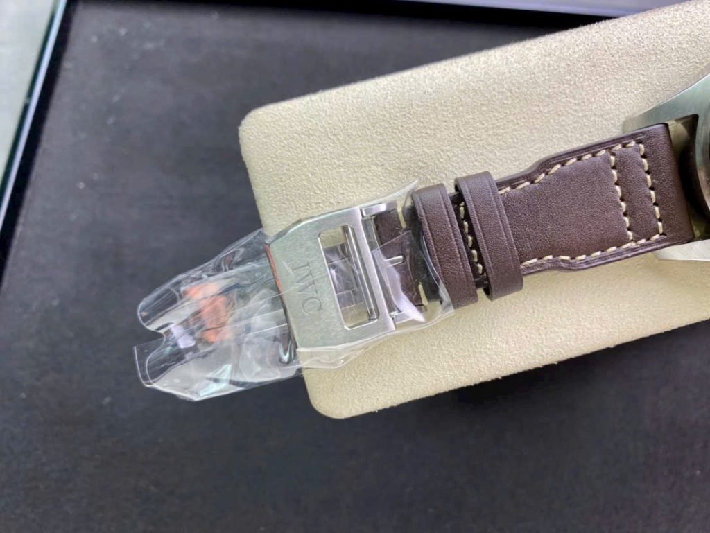 Đồng Hồ IWC Schaffhausen Tourbillon Moonphase Mặt Xanh 44mm (1)