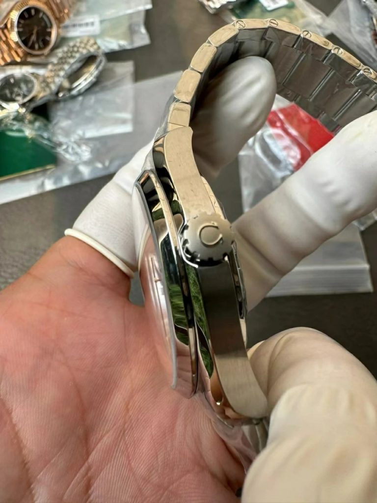 Đồng Hồ Omega Fake 11 Seamaster Aqua Terra Mặt Trắng Xưởng VS 41mm (5)