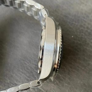 Đồng Hồ Omega Planet Ocean 6000M Master Chronometter Replica 45.5 MM (2)