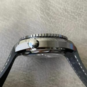 Đồng Hồ Omega Planet Ocean GMT Gốm Đen Xưởng VS Factory 45 (7)