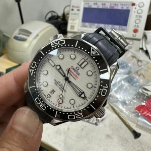 Đồng Hồ Omega Seamaster Replica Cao Cấp Xưởng VS Mặt Trắng (10)