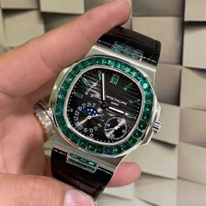 Đồng Hồ Patek Philippe Chế Tác Đá Quý Tổng Hợp Nautilus 5724 40mm (1)