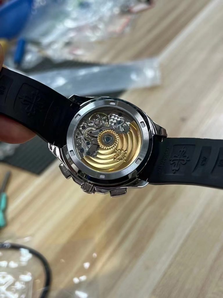 Đồng Hồ Patek Philippe Fake Cao Cấp Aquanaut 5968 42 (1)