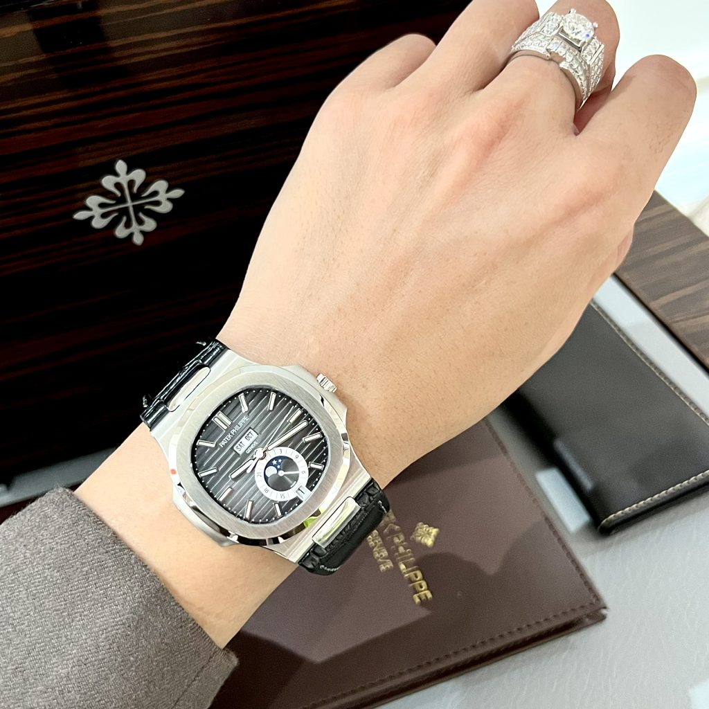Đồng Hồ Patek Philippe Fake Cao Cấp Nam Nautilus 5726 Xưởng GR 40mm (1)