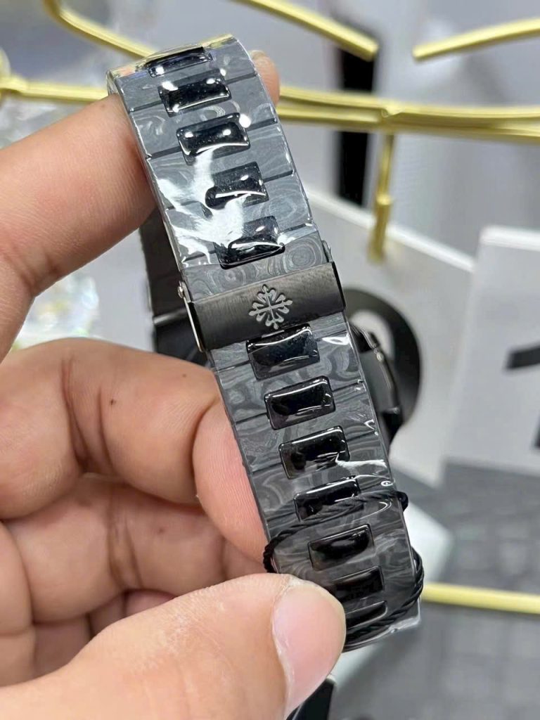 Đồng Hồ Patek Philippe Nautilus 5711 Diw Carbon AET Remould Chế Tác 40mm (6)