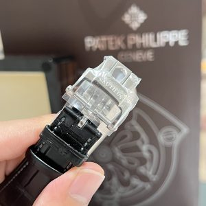 Đồng Hồ Patek Philippe Nautilus 5712 Fake Cao Cấp Màu Xanh Xưởng GR 40mm (1)