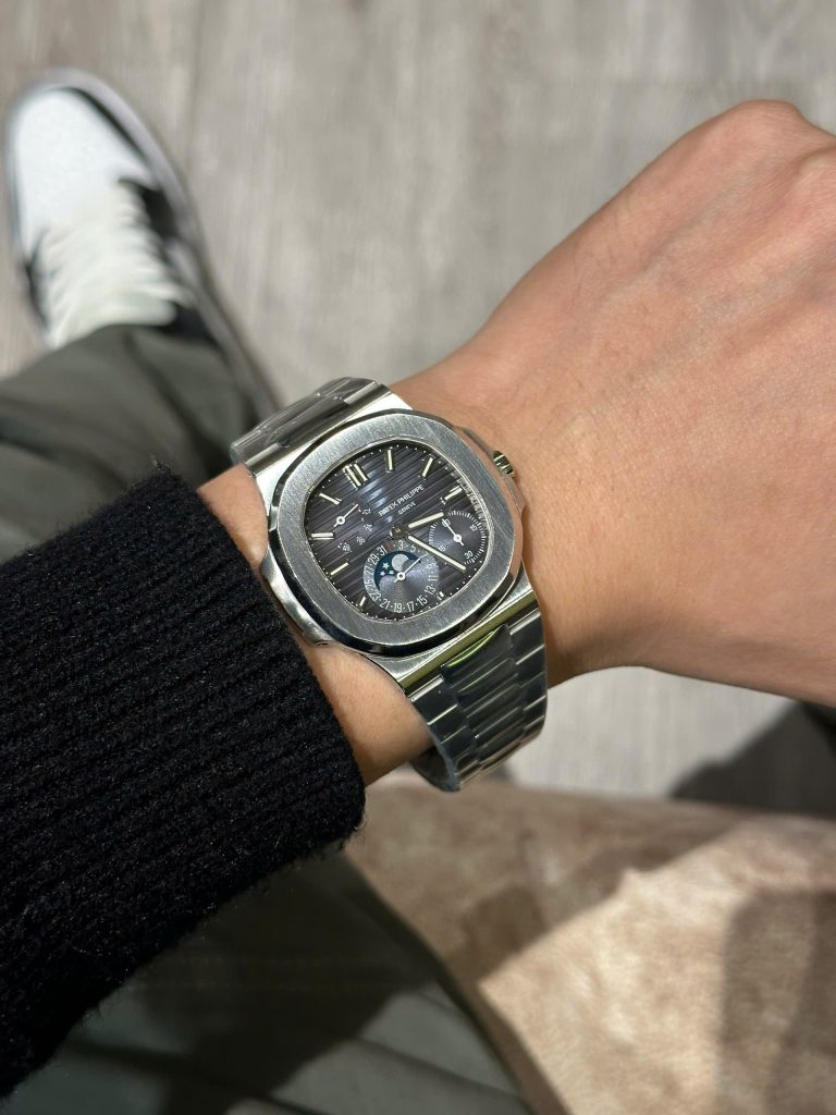 Đồng Hồ Patek Philippe Nautilus 5712 Khóa Mới Xưởng PPF V3 Replica 11 (6)