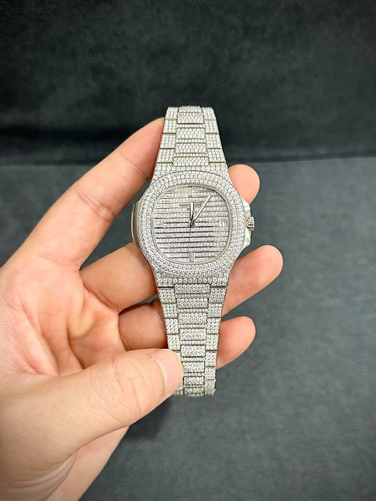 Đồng Hồ Patek Philippe Nautilus 5719 Đính Full Đá Moissanite Hong Kong 40mm (7)