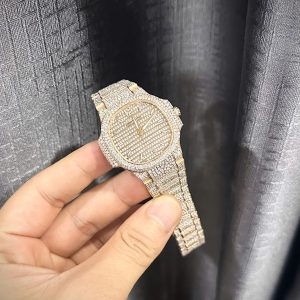 Đồng Hồ Patek Philippe Nautilus 7118 Chế Tác Bọc Vàng Đính Moissanite (2)