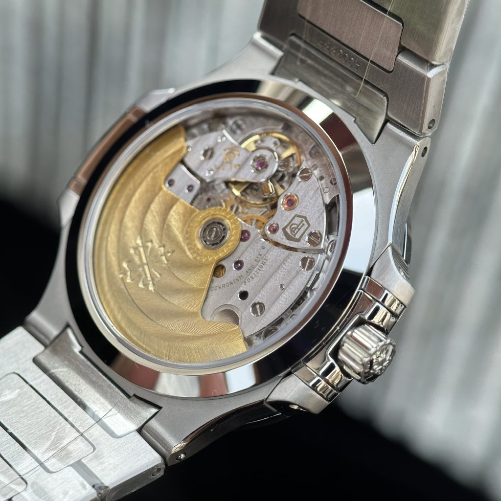 Đồng Hồ Patek Philippe Nautilus 7118 Fake 