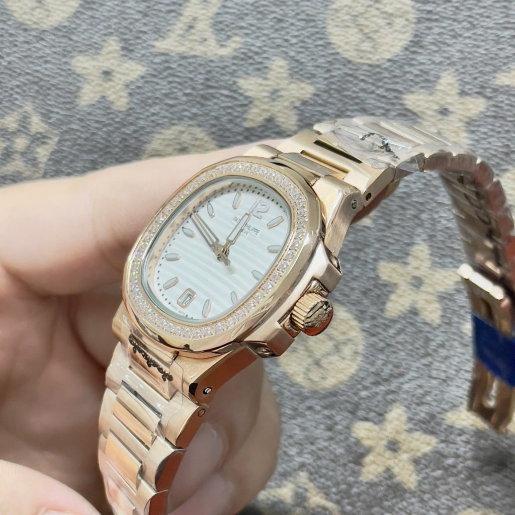 Đồng Hồ Patek Philippe Nữ Đính Đá Mặt Trắng Fake Máy Nhật 33mm (1)