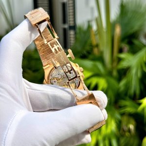 Đồng Hồ Patek Philippe Rep 11 Nautilus 5724 Phủ Vàng Đính Moissanite 40mm (2)