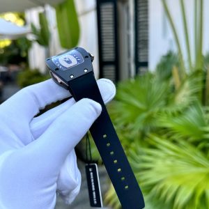 Đồng Hồ Richard Mille RM07 Vỏ Gốm Đen Dây Cao Su Máy Thụy Sỹ 32x46mm (1)