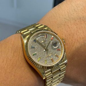Đồng Hồ Rolex Chế Tác Mặt Số Đính Đá Cầu Vồng Day-Date 40mm (1)
