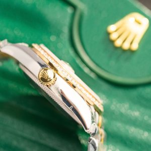 Đồng Hồ Rolex Chế Tác Mặt Vàng Champagne Nữ Đính Đá 31mm (1)