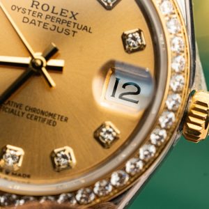 Đồng Hồ Rolex Chế Tác Mặt Vàng Champagne Nữ Đính Đá 31mm (1)
